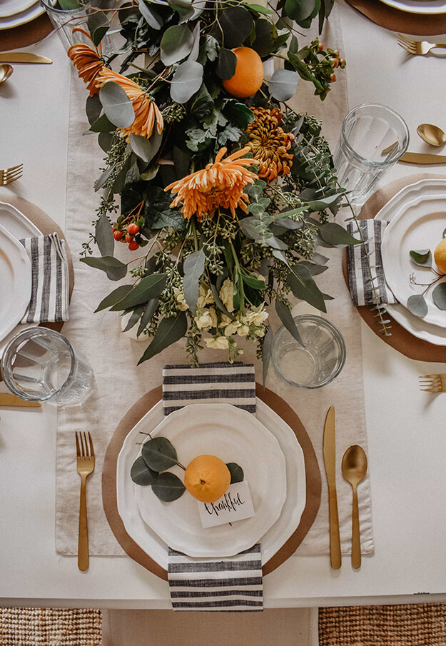 Rustic-Modern-Natural-Thanksgiving-Tablescapes-2b