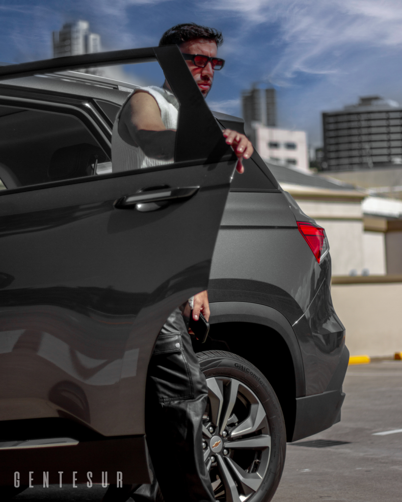 Agustín Auzmendi  con el Chevrolet Captiva