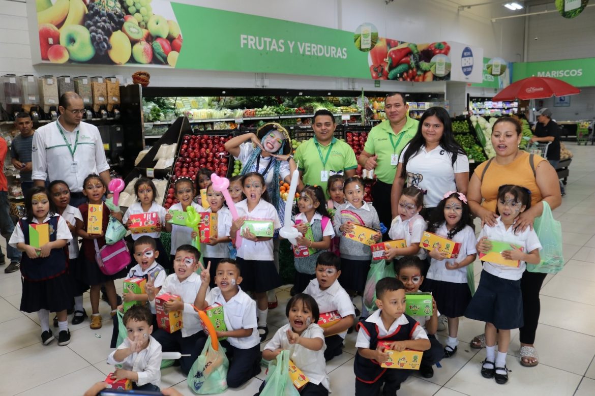 La Colonia celebra con 664 niños el día del niño