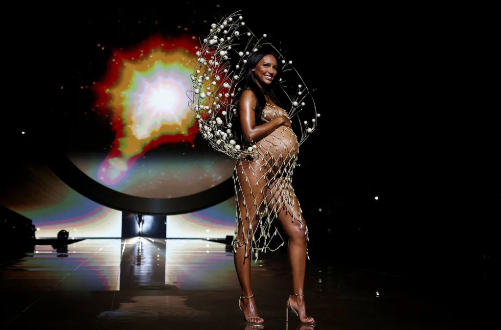 Jasmine Tookes victoria secre embarazada modelo