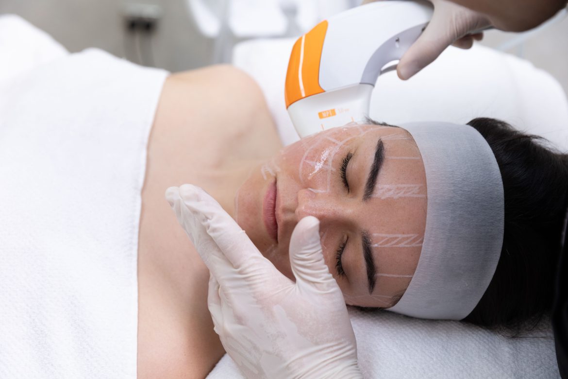 Ultraformer MPT para redefinir el contorno facial