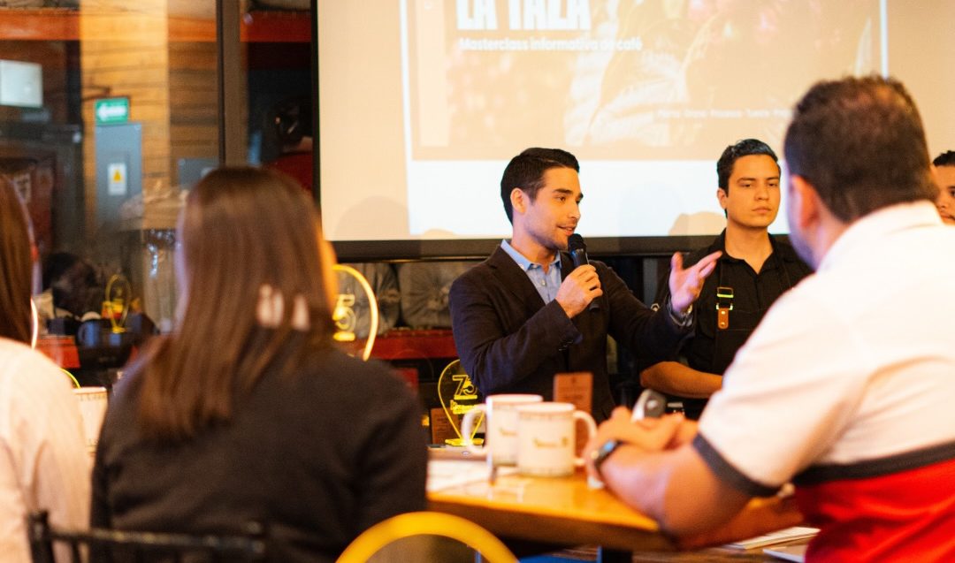 Cafetano Honduras celebra un logro mundial